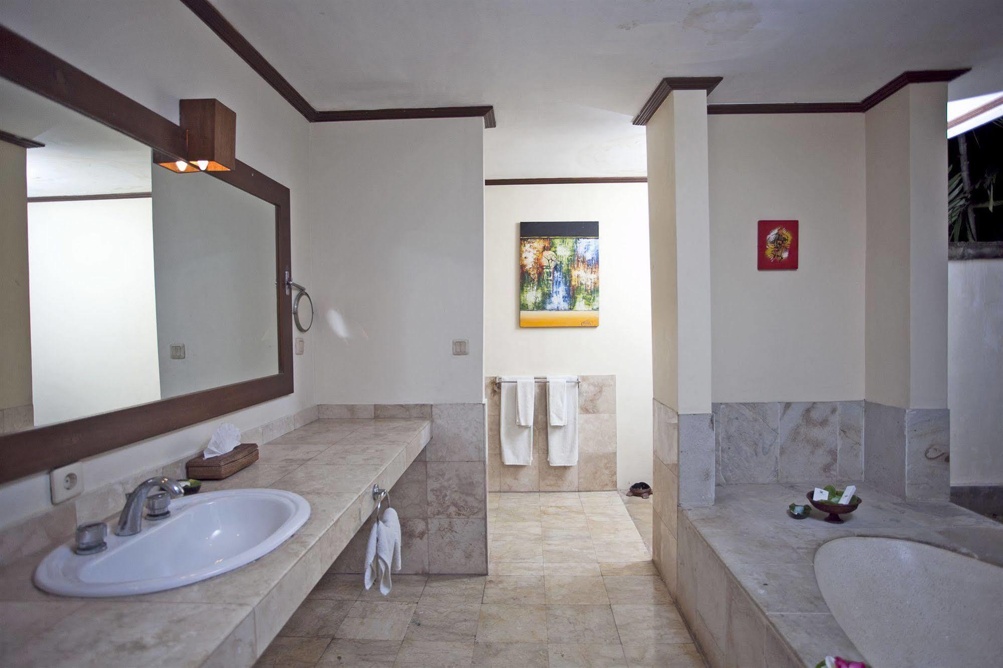 Natah Bale Villas Sanur Esterno foto