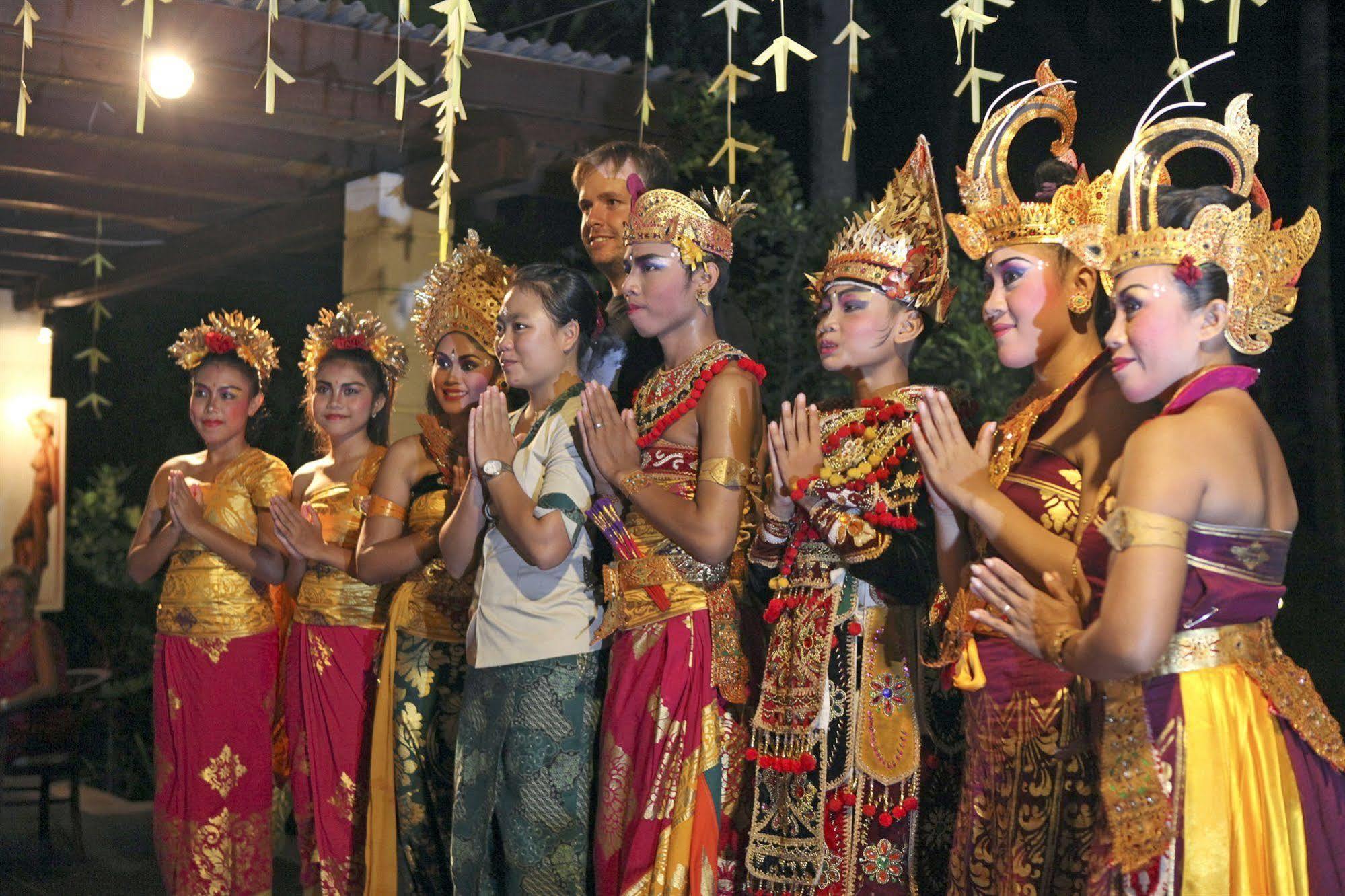 Natah Bale Villas Sanur Esterno foto