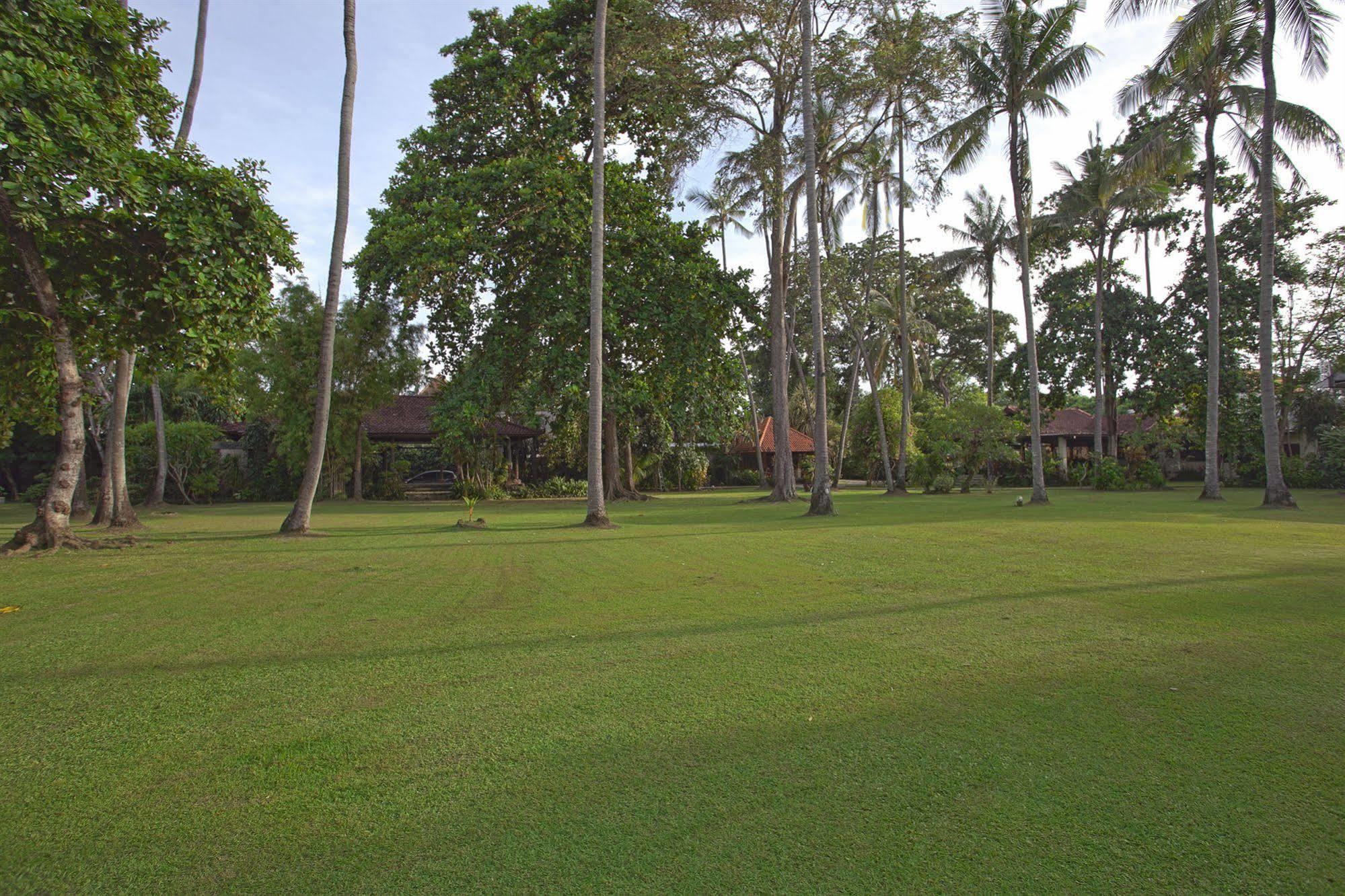 Natah Bale Villas Sanur Esterno foto