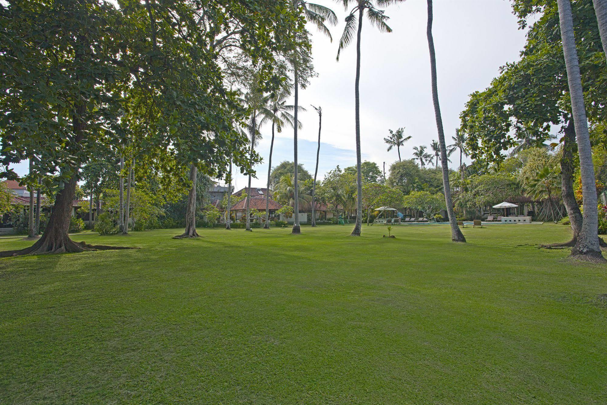 Natah Bale Villas Sanur Esterno foto