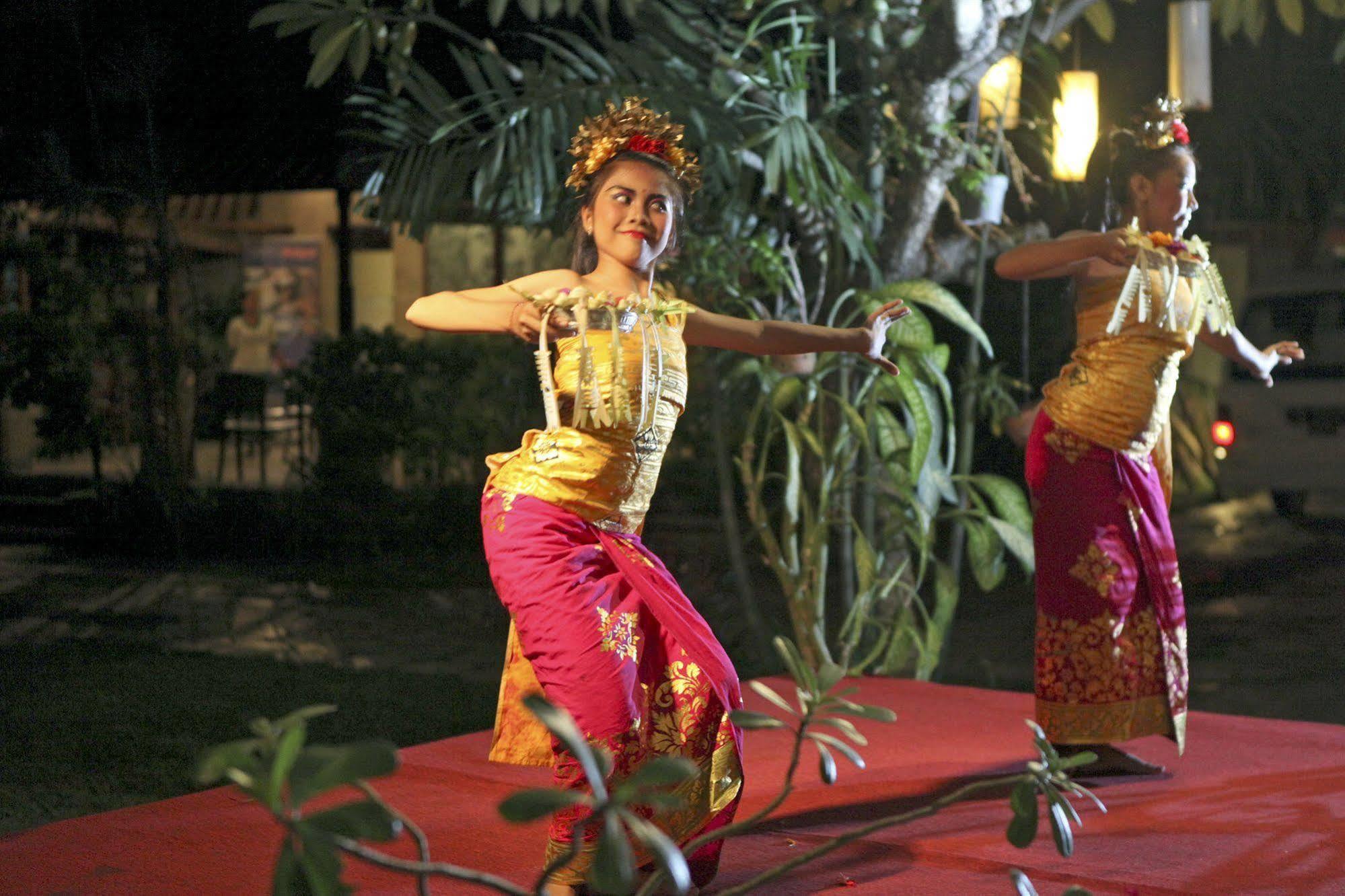 Natah Bale Villas Sanur Esterno foto