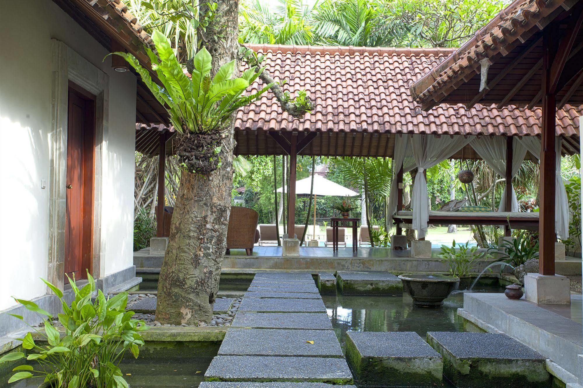 Natah Bale Villas Sanur Esterno foto